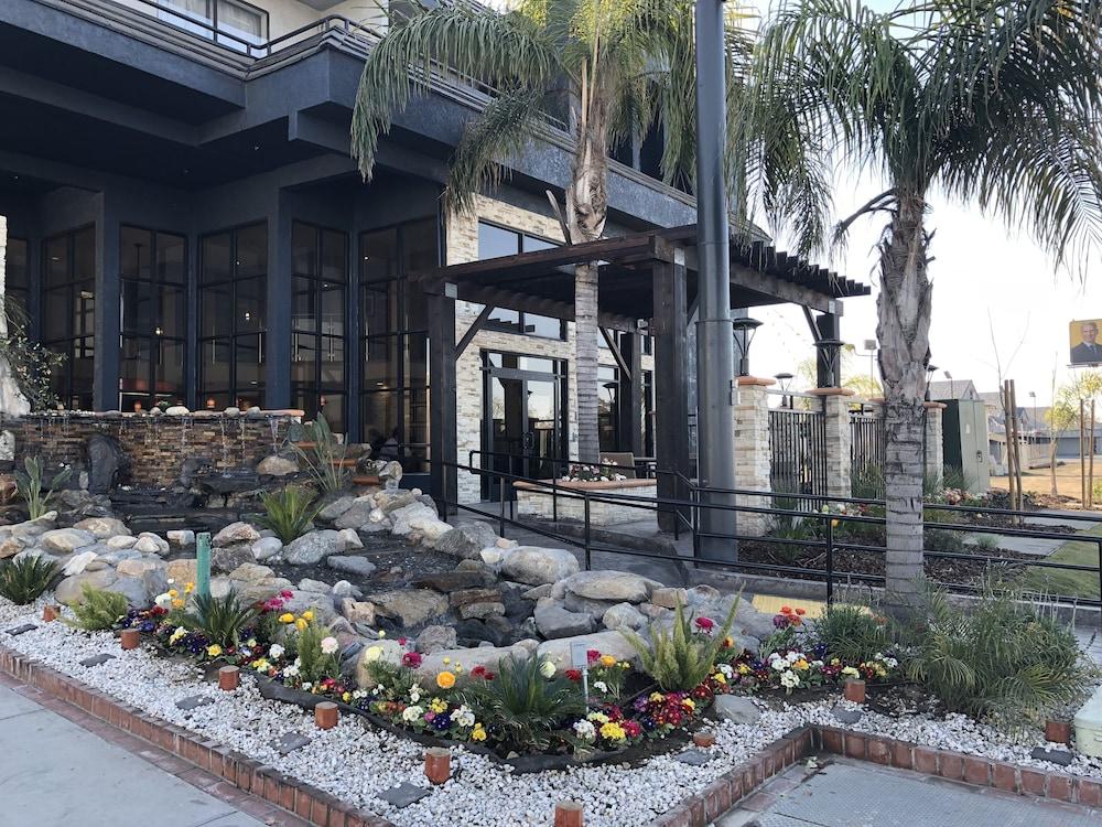 Country Inn & Suites By Radisson, Bakersfield, Ca Екстериор снимка