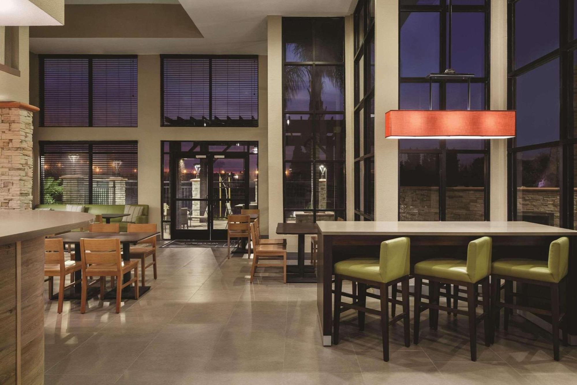 Country Inn & Suites By Radisson, Bakersfield, Ca Екстериор снимка