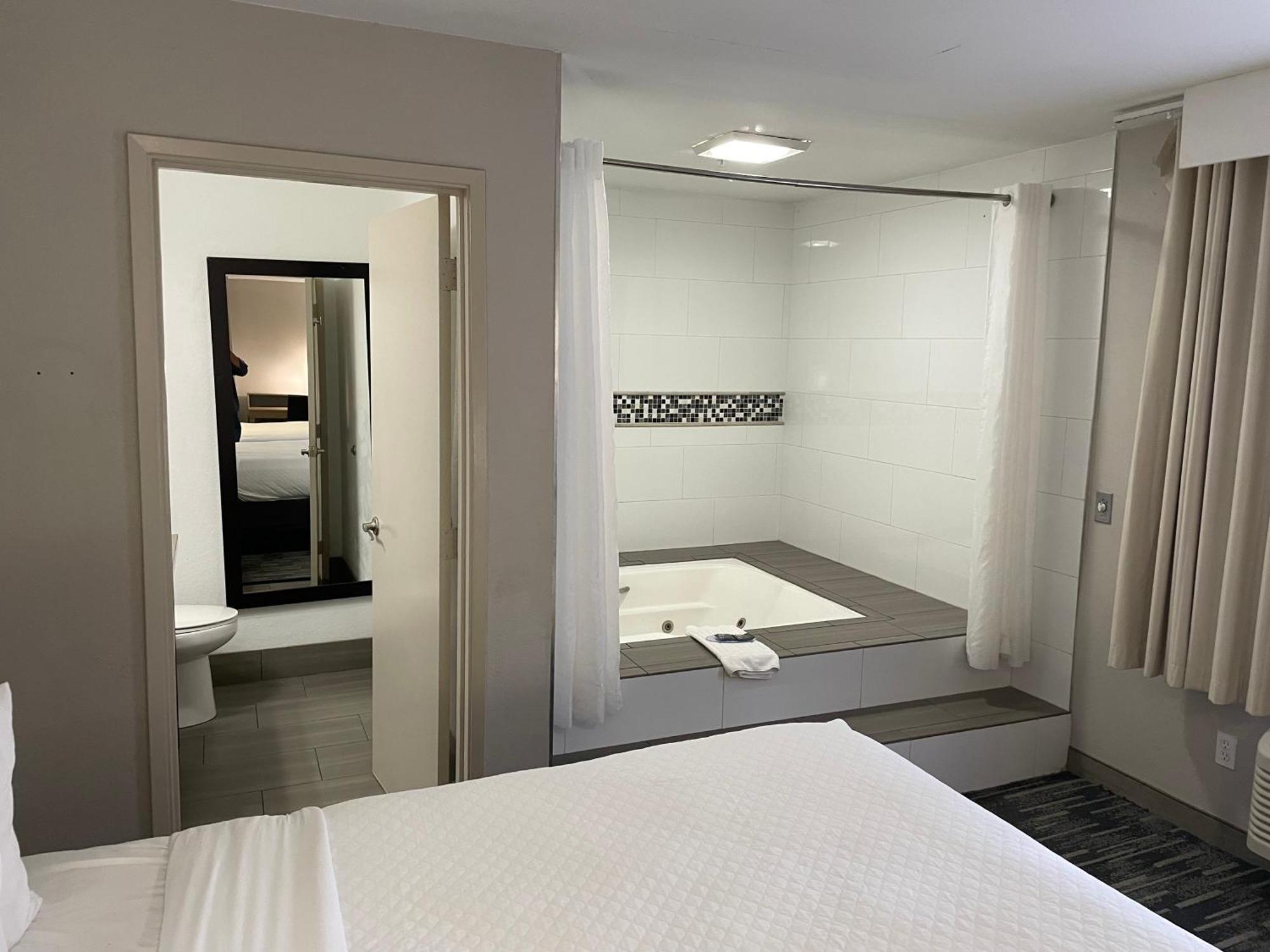 Country Inn & Suites By Radisson, Bakersfield, Ca Екстериор снимка