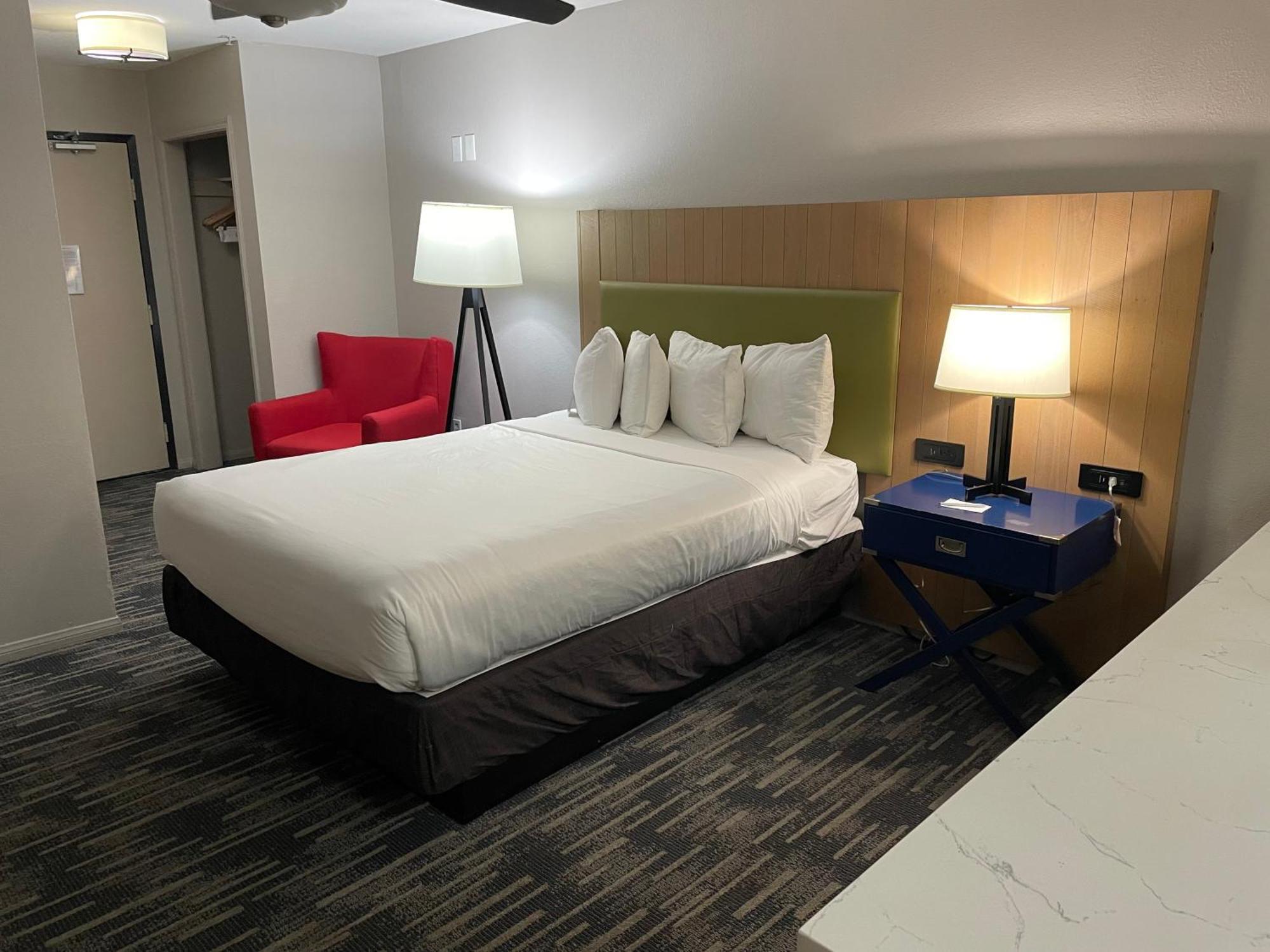 Country Inn & Suites By Radisson, Bakersfield, Ca Екстериор снимка