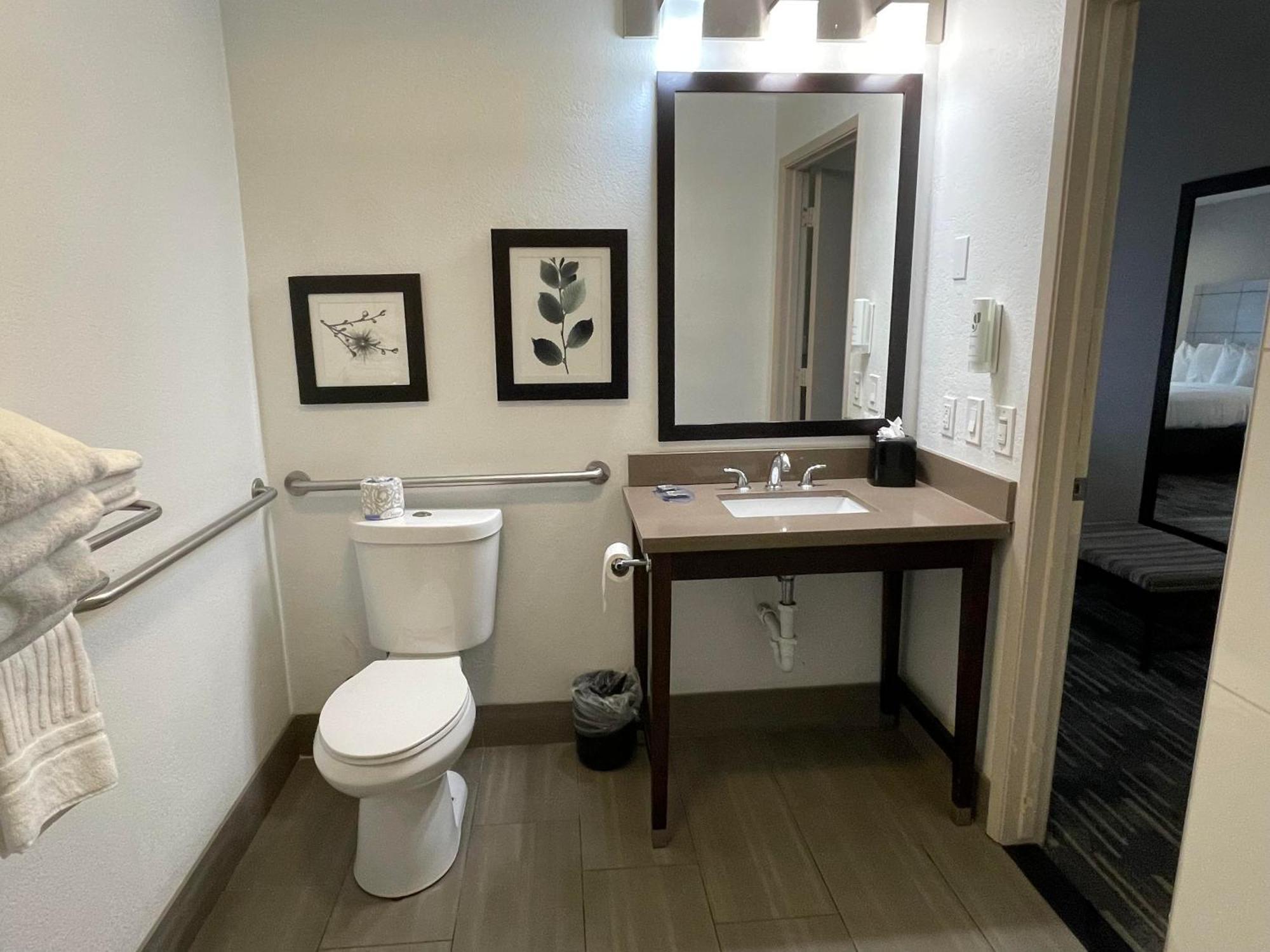 Country Inn & Suites By Radisson, Bakersfield, Ca Екстериор снимка