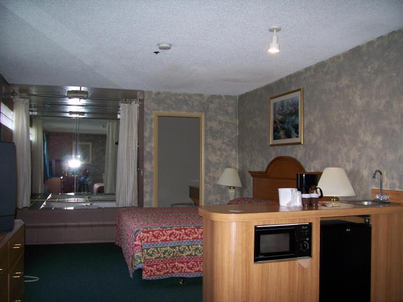 Country Inn & Suites By Radisson, Bakersfield, Ca Екстериор снимка